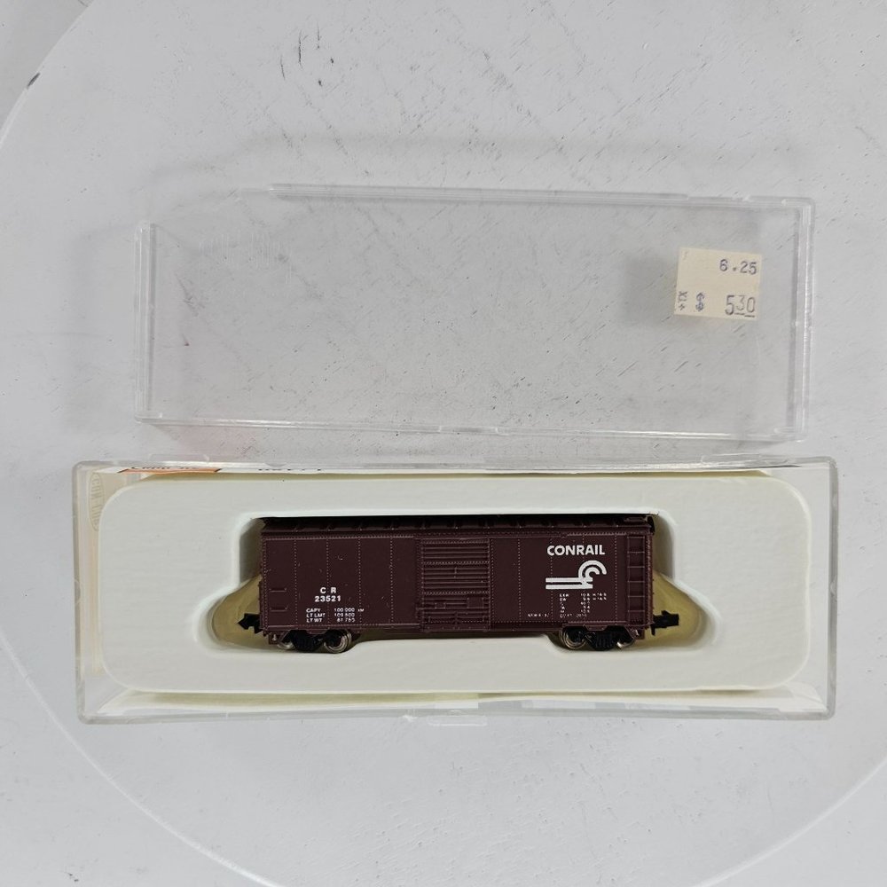 Con-Cor 40 Ft Steel Boxcar Conrail N Scale #001-100103